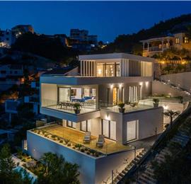 Luxury Beachfront Villa with Heated Infinity Pool near Trogir, Sleeps 8